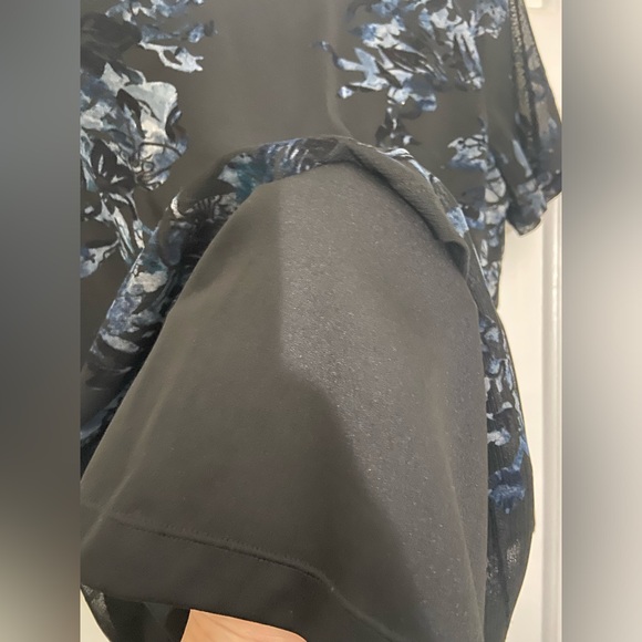 Vintage Requirements Short Sleeve Blouse - Picture 5 of 5